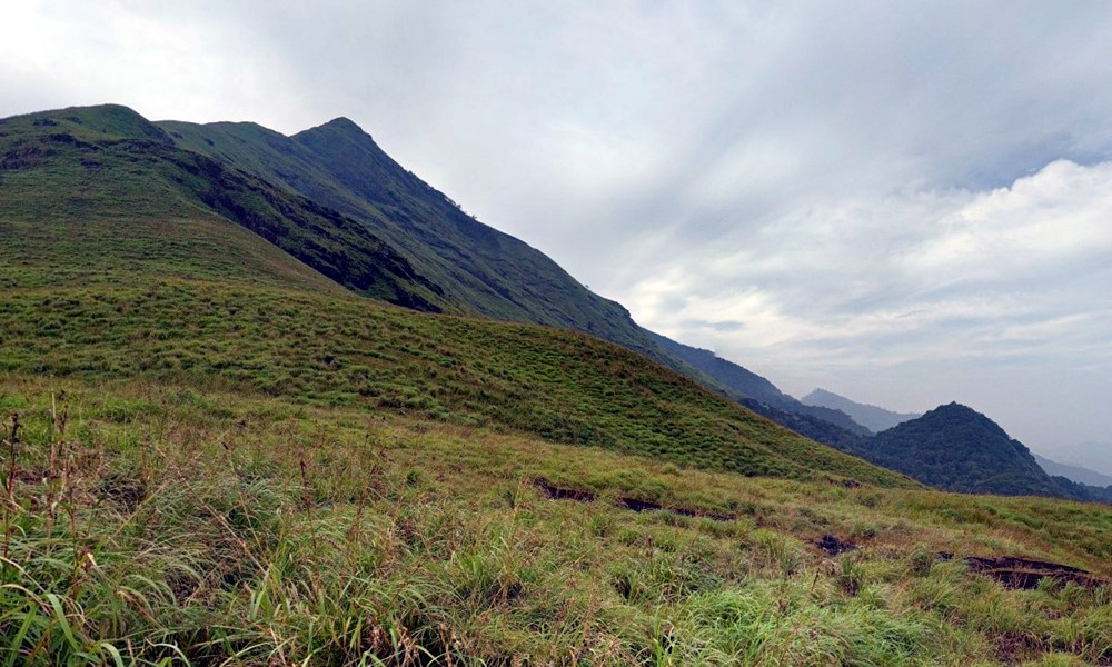 Chembra Peak / Heart Lake